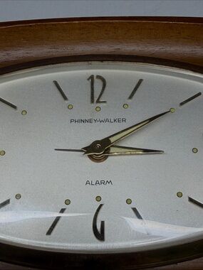 VTG 1950 Phinney - Walker "TV-Style" Wind-Up Alarm Clock